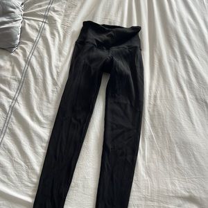 Rubbed black leggings